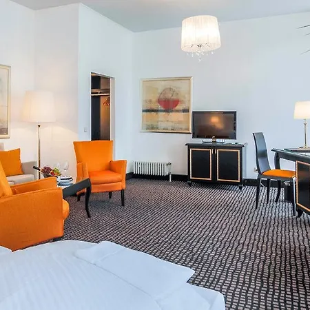 Am Sophienpark 4*