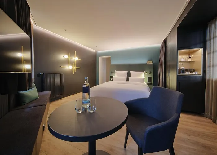 أم سوفينبارك فندق