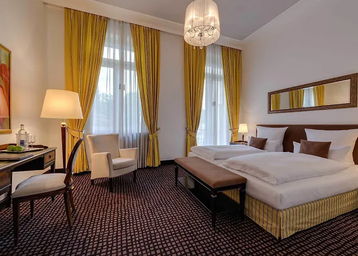 أم سوفينبارك فندق بادن بادن