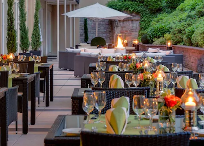 أم سوفينبارك فندق بادن بادن